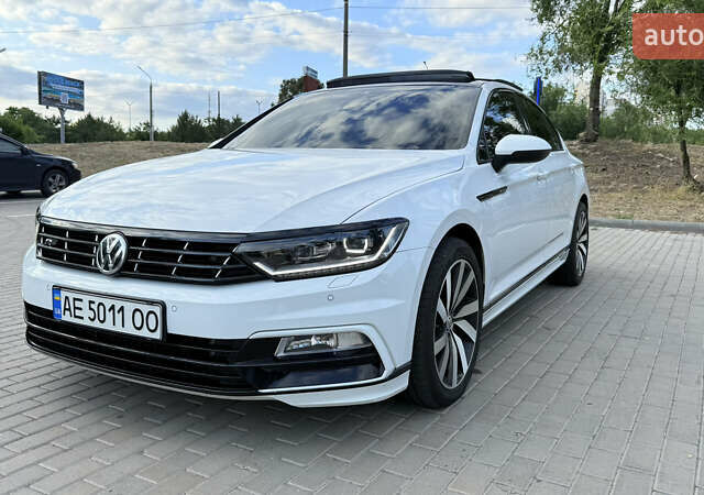 Белый Фольксваген Пассат, объемом двигателя 2 л и пробегом 138 тыс. км за 23900 $, фото 1 на Automoto.ua