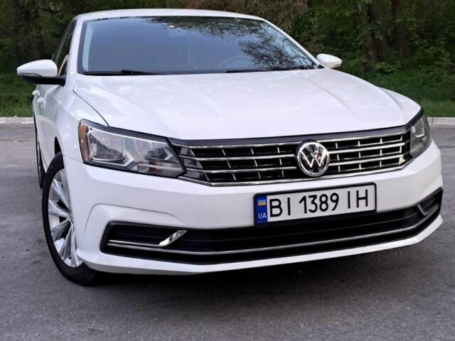Білий Фольксваген Пассат, об'ємом двигуна 1.8 л та пробігом 300 тис. км за 10000 $, фото 1 на Automoto.ua