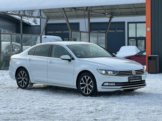 Белый Фольксваген Пассат, объемом двигателя 2 л и пробегом 263 тыс. км за 15300 $, фото 1 на Automoto.ua