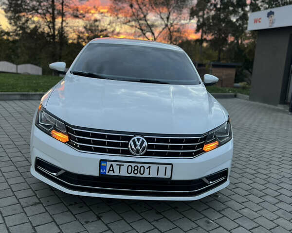 Белый Фольксваген Пассат, объемом двигателя 1.8 л и пробегом 137 тыс. км за 11900 $, фото 1 на Automoto.ua