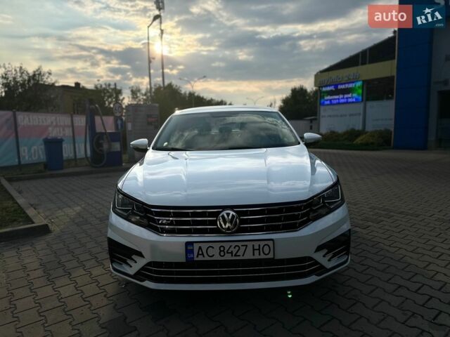 Білий Фольксваген Пассат, об'ємом двигуна 1.8 л та пробігом 190 тис. км за 11500 $, фото 1 на Automoto.ua