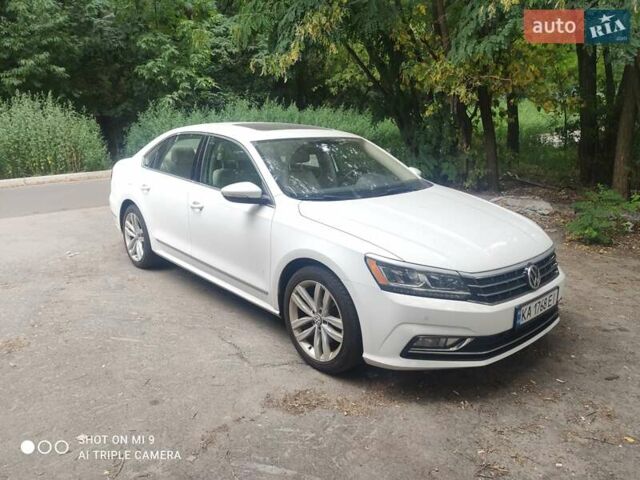 Белый Фольксваген Пассат, объемом двигателя 1.8 л и пробегом 340 тыс. км за 12700 $, фото 1 на Automoto.ua