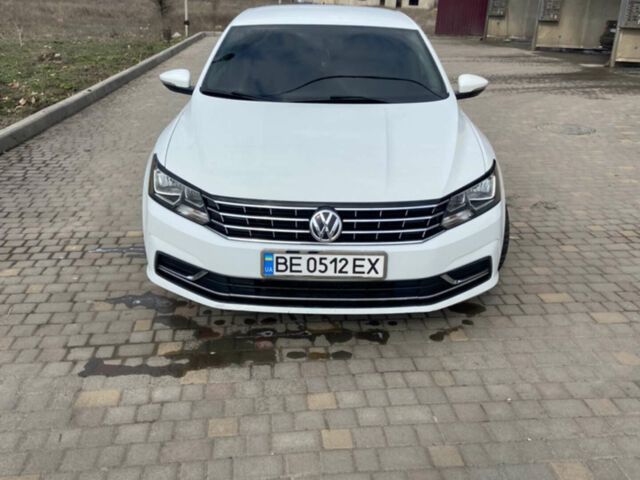 Білий Фольксваген Пассат, об'ємом двигуна 1.8 л та пробігом 250 тис. км за 10700 $, фото 1 на Automoto.ua
