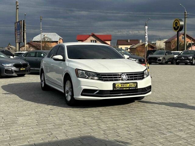 Білий Фольксваген Пассат, об'ємом двигуна 1.8 л та пробігом 146 тис. км за 10500 $, фото 1 на Automoto.ua
