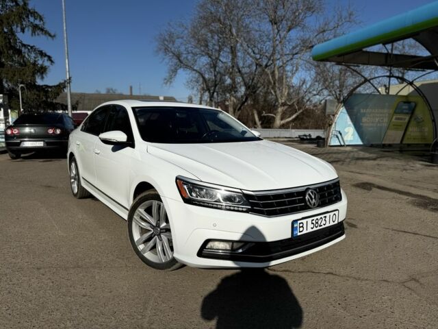 Белый Фольксваген Пассат, объемом двигателя 1.8 л и пробегом 160 тыс. км за 12499 $, фото 1 на Automoto.ua