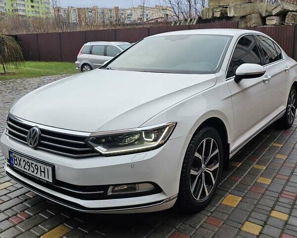 Белый Фольксваген Пассат, объемом двигателя 1.8 л и пробегом 223 тыс. км за 16700 $, фото 1 на Automoto.ua