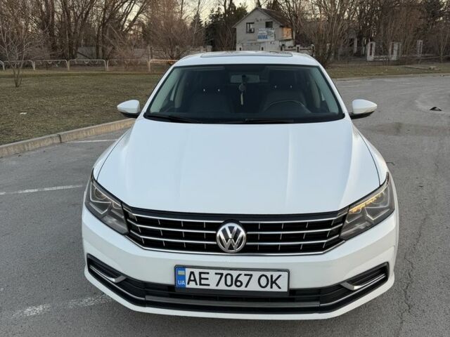 Білий Фольксваген Пассат, об'ємом двигуна 1.8 л та пробігом 270 тис. км за 11500 $, фото 1 на Automoto.ua
