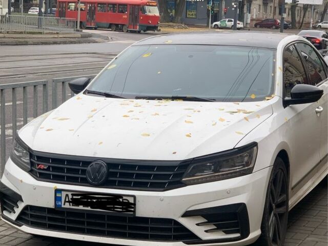 Білий Фольксваген Пассат, об'ємом двигуна 0 л та пробігом 150 тис. км за 12700 $, фото 1 на Automoto.ua