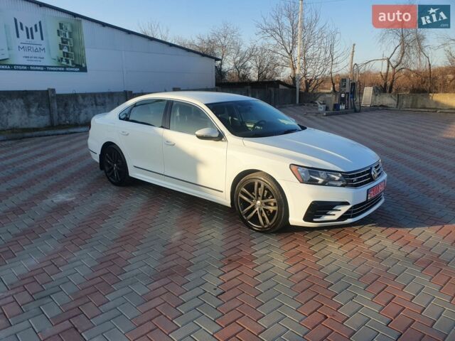Білий Фольксваген Пассат, об'ємом двигуна 1.8 л та пробігом 138 тис. км за 12500 $, фото 1 на Automoto.ua