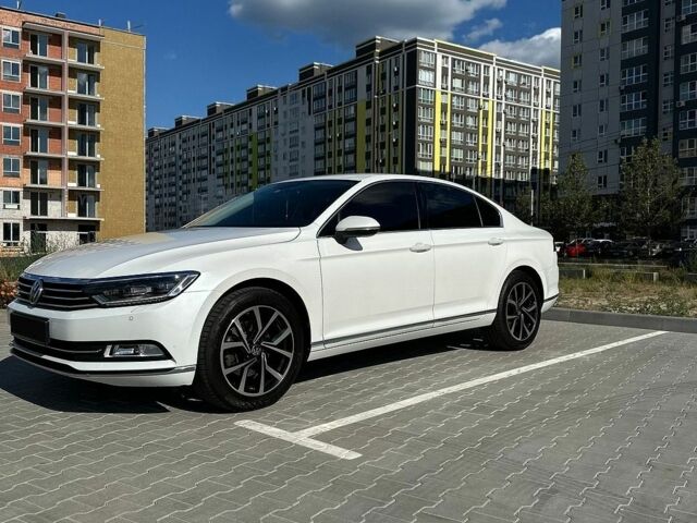 Білий Фольксваген Пассат, об'ємом двигуна 1.8 л та пробігом 58 тис. км за 23000 $, фото 1 на Automoto.ua