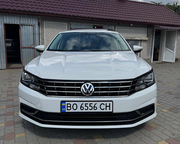 Білий Фольксваген Пассат, об'ємом двигуна 1.98 л та пробігом 166 тис. км за 13500 $, фото 1 на Automoto.ua