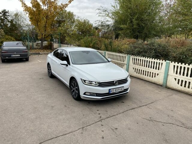 Білий Фольксваген Пассат, об'ємом двигуна 2 л та пробігом 250 тис. км за 19000 $, фото 1 на Automoto.ua
