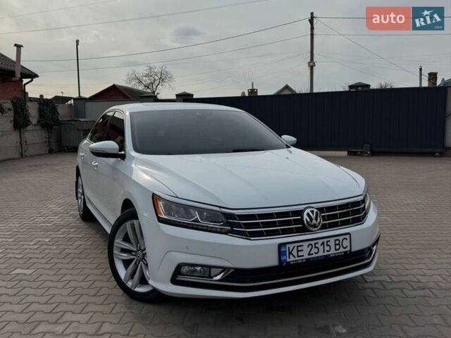 Белый Фольксваген Пассат, объемом двигателя 1.8 л и пробегом 148 тыс. км за 14900 $, фото 1 на Automoto.ua