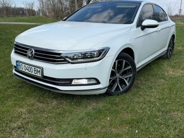 Белый Фольксваген Пассат, объемом двигателя 1.97 л и пробегом 175 тыс. км за 21900 $, фото 1 на Automoto.ua
