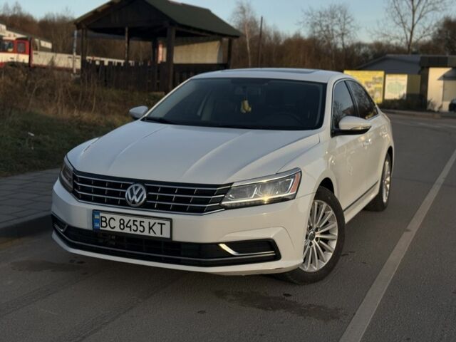 Белый Фольксваген Пассат, объемом двигателя 1.8 л и пробегом 131 тыс. км за 13500 $, фото 1 на Automoto.ua