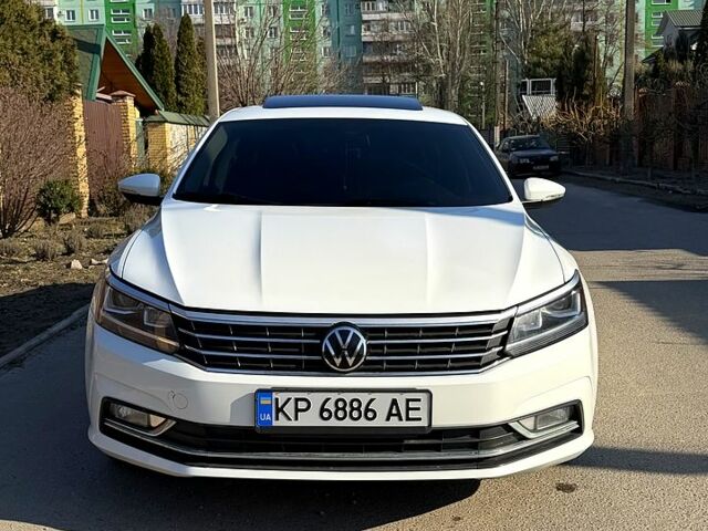 Белый Фольксваген Пассат, объемом двигателя 1.8 л и пробегом 132 тыс. км за 14200 $, фото 1 на Automoto.ua