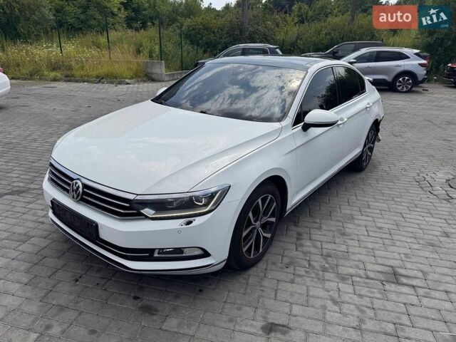 Білий Фольксваген Пассат, об'ємом двигуна 2 л та пробігом 100 тис. км за 12900 $, фото 1 на Automoto.ua