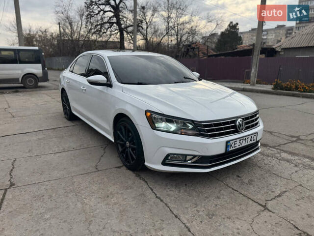 Белый Фольксваген Пассат, объемом двигателя 1.98 л и пробегом 145 тыс. км за 13500 $, фото 1 на Automoto.ua