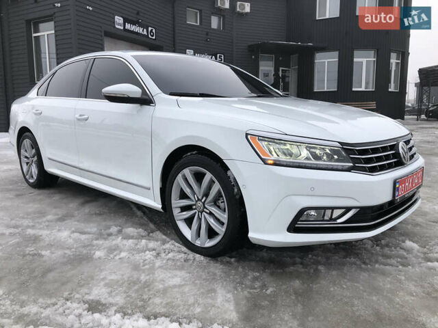 Білий Фольксваген Пассат, об'ємом двигуна 1.8 л та пробігом 109 тис. км за 15900 $, фото 1 на Automoto.ua