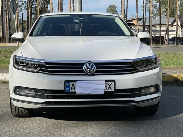 Белый Фольксваген Пассат, объемом двигателя 1.8 л и пробегом 57 тыс. км за 24000 $, фото 1 на Automoto.ua