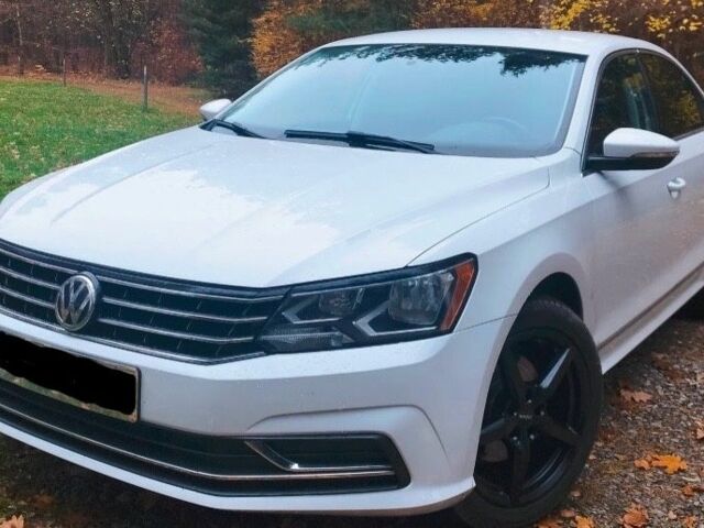 Білий Фольксваген Пассат, об'ємом двигуна 1.8 л та пробігом 140 тис. км за 8700 $, фото 1 на Automoto.ua