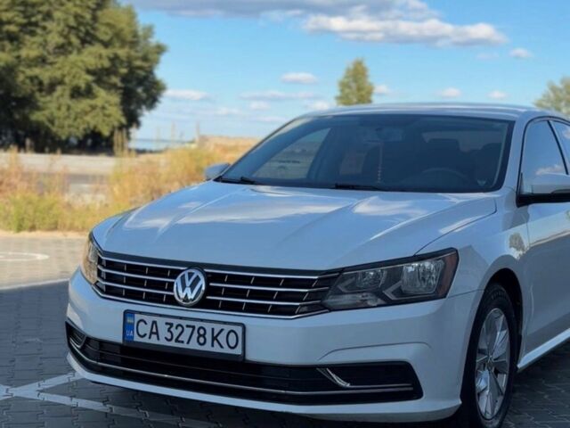 Білий Фольксваген Пассат, об'ємом двигуна 2 л та пробігом 170 тис. км за 13486 $, фото 1 на Automoto.ua