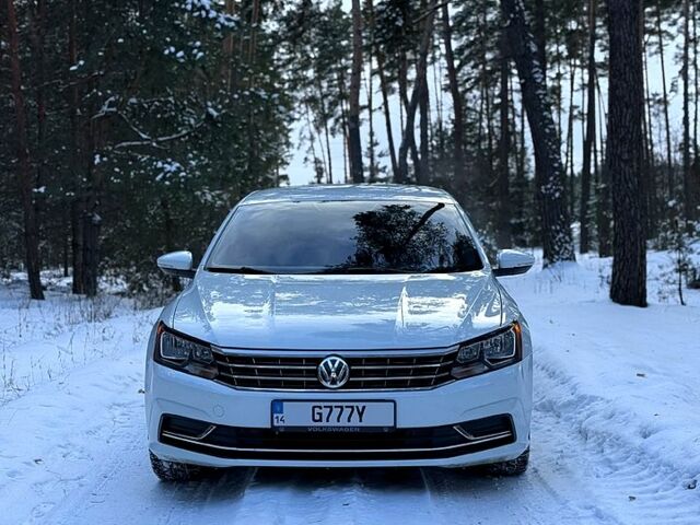 Білий Фольксваген Пассат, об'ємом двигуна 2 л та пробігом 190 тис. км за 10500 $, фото 1 на Automoto.ua