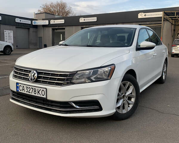 Білий Фольксваген Пассат, об'ємом двигуна 1.98 л та пробігом 161 тис. км за 15500 $, фото 1 на Automoto.ua