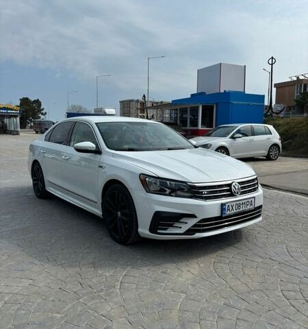 Белый Фольксваген Пассат, объемом двигателя 1.8 л и пробегом 107 тыс. км за 11500 $, фото 1 на Automoto.ua