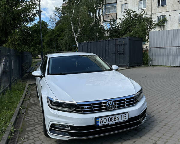 Білий Фольксваген Пассат, об'ємом двигуна 2 л та пробігом 203 тис. км за 21500 $, фото 1 на Automoto.ua