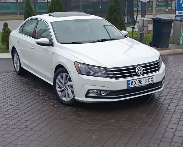 Белый Фольксваген Пассат, объемом двигателя 2 л и пробегом 167 тыс. км за 11700 $, фото 1 на Automoto.ua