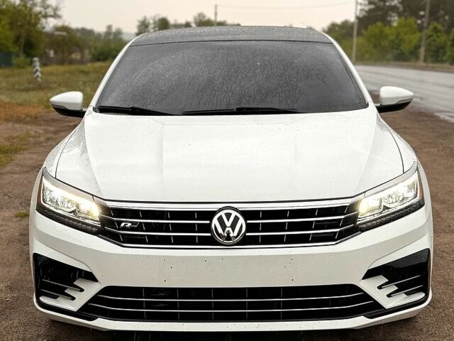 Білий Фольксваген Пассат, об'ємом двигуна 2 л та пробігом 114 тис. км за 15299 $, фото 1 на Automoto.ua