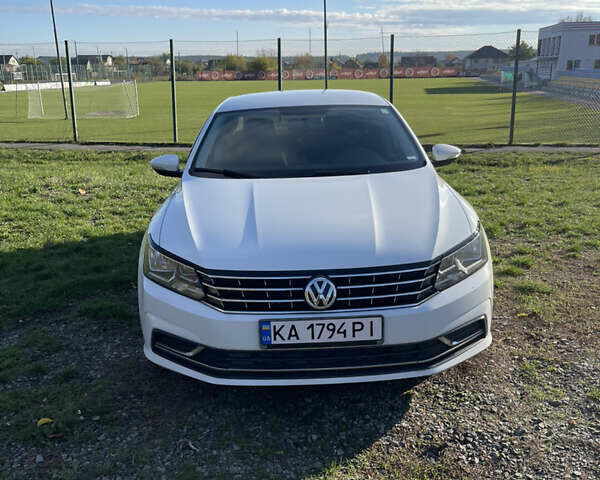 Белый Фольксваген Пассат, объемом двигателя 2 л и пробегом 132 тыс. км за 13200 $, фото 1 на Automoto.ua