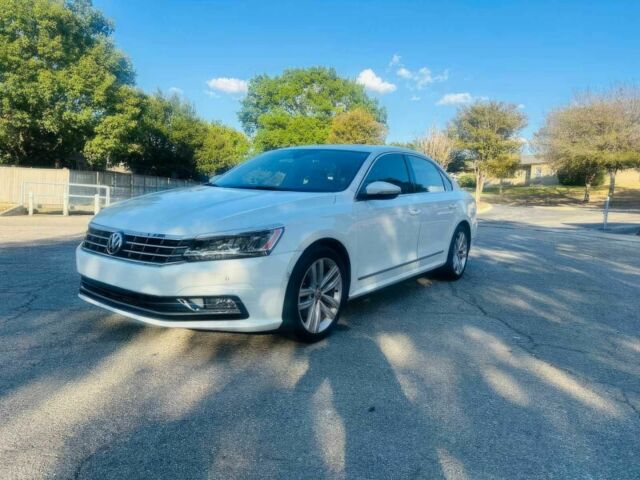 Білий Фольксваген Пассат, об'ємом двигуна 2 л та пробігом 44 тис. км за 10400 $, фото 1 на Automoto.ua