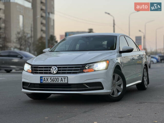 Фольксваген Пассат 2018 в Харькове на Automoto.ua Белый Фольксваген Пассат, объемом двигателя 2 л и пробегом 90 тыс. км за 17500 $, фото 1 на Automoto.ua