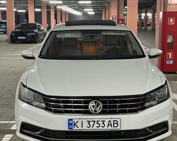 Белый Фольксваген Пассат, объемом двигателя 1.98 л и пробегом 165 тыс. км за 15500 $, фото 1 на Automoto.ua