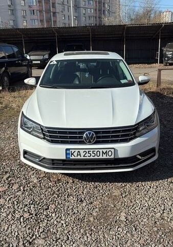 Белый Фольксваген Пассат, объемом двигателя 1.98 л и пробегом 160 тыс. км за 14200 $, фото 1 на Automoto.ua