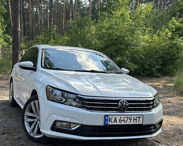 Білий Фольксваген Пассат, об'ємом двигуна 2 л та пробігом 120 тис. км за 16000 $, фото 1 на Automoto.ua
