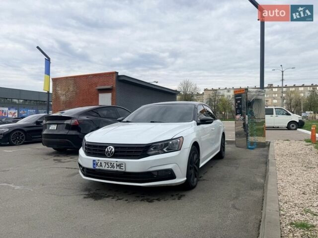 Белый Фольксваген Пассат, объемом двигателя 2 л и пробегом 275 тыс. км за 10000 $, фото 1 на Automoto.ua