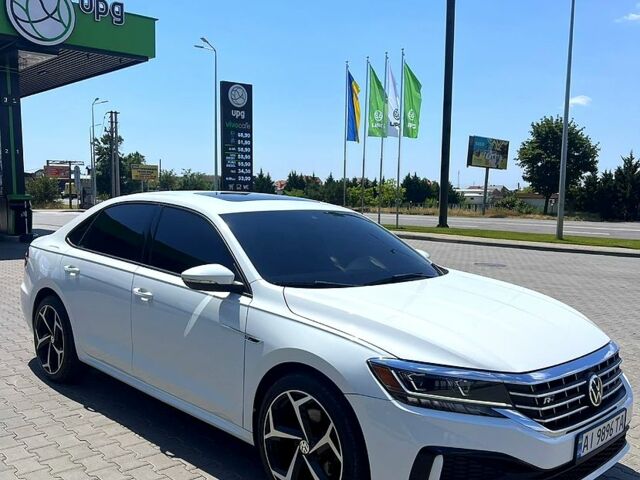 Белый Фольксваген Пассат, объемом двигателя 2 л и пробегом 60 тыс. км за 19400 $, фото 1 на Automoto.ua