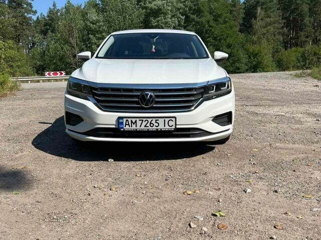 Белый Фольксваген Пассат, объемом двигателя 2 л и пробегом 103 тыс. км за 17500 $, фото 1 на Automoto.ua