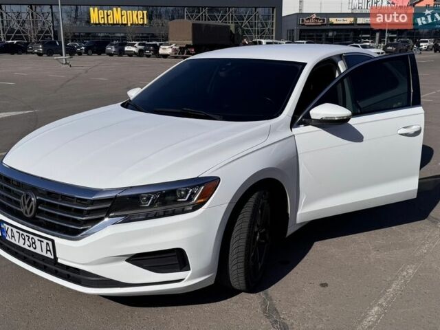 Белый Фольксваген Пассат, объемом двигателя 1.98 л и пробегом 146 тыс. км за 16199 $, фото 1 на Automoto.ua