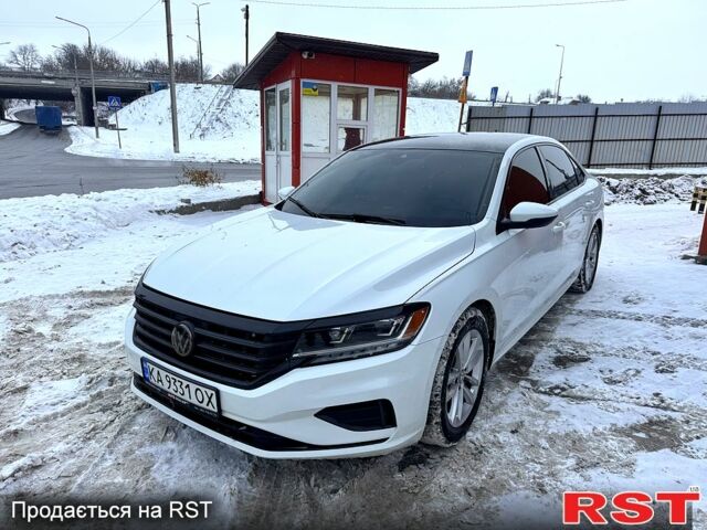 Белый Фольксваген Пассат, объемом двигателя 2 л и пробегом 84 тыс. км за 15500 $, фото 1 на Automoto.ua