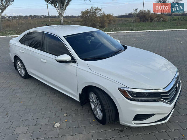 Білий Фольксваген Пассат, об'ємом двигуна 1.98 л та пробігом 62 тис. км за 19100 $, фото 1 на Automoto.ua