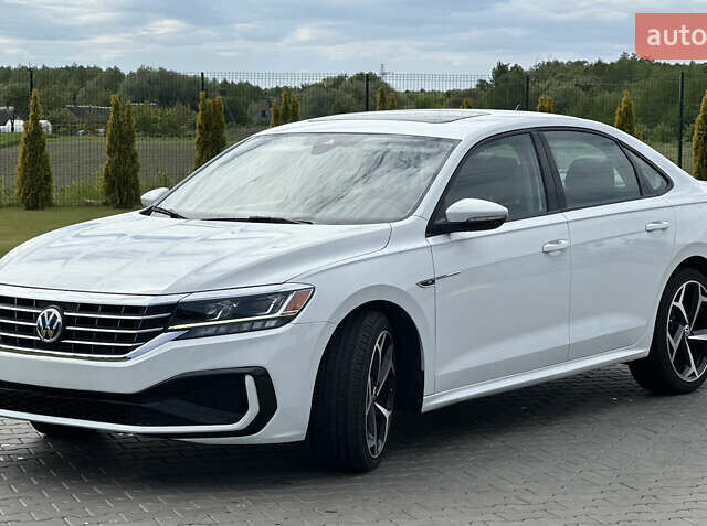 Білий Фольксваген Пассат, об'ємом двигуна 1.98 л та пробігом 70 тис. км за 19500 $, фото 1 на Automoto.ua