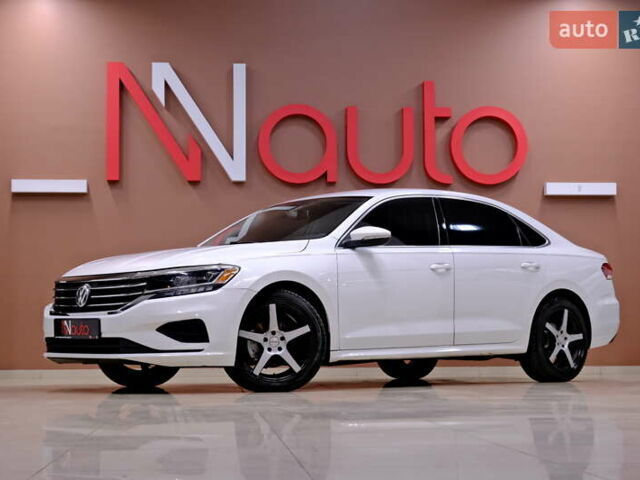 Білий Фольксваген Пассат, об'ємом двигуна 2 л та пробігом 165 тис. км за 16900 $, фото 1 на Automoto.ua