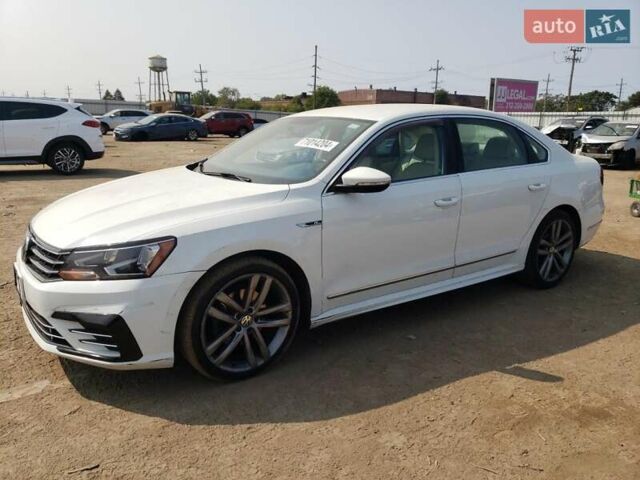 Білий Фольксваген Пассат, об'ємом двигуна 1.8 л та пробігом 97 тис. км за 2700 $, фото 1 на Automoto.ua