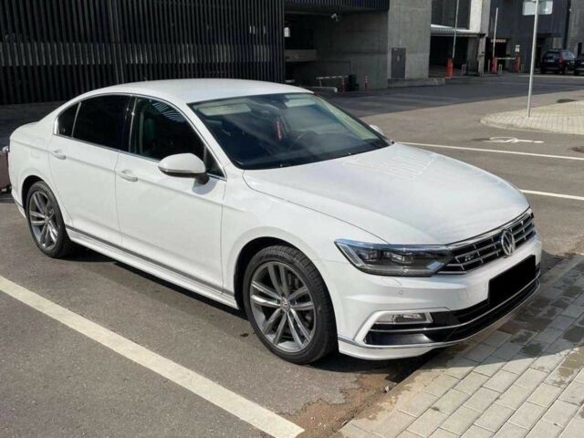 Белый Фольксваген Пассат, объемом двигателя 0 л и пробегом 76 тыс. км за 10300 $, фото 1 на Automoto.ua