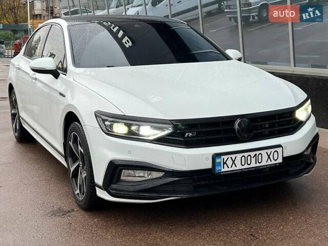 Білий Фольксваген Пассат, об'ємом двигуна 2 л та пробігом 87 тис. км за 35000 $, фото 1 на Automoto.ua