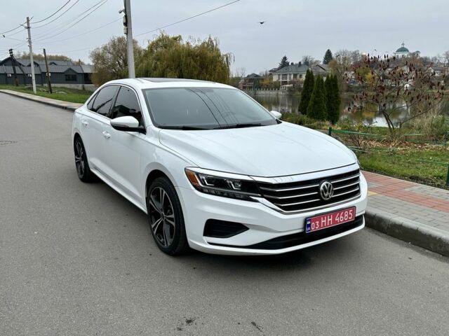 Белый Фольксваген Пассат, объемом двигателя 2 л и пробегом 105 тыс. км за 16700 $, фото 1 на Automoto.ua